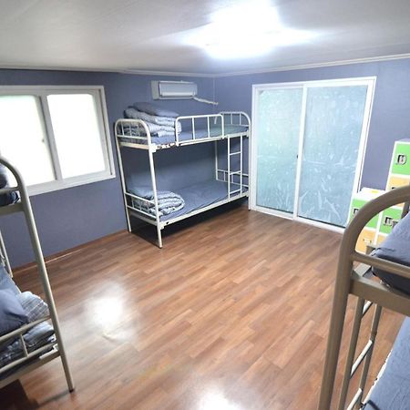 Kimchee Hongdae Guesthouse Сеул Екстер'єр фото