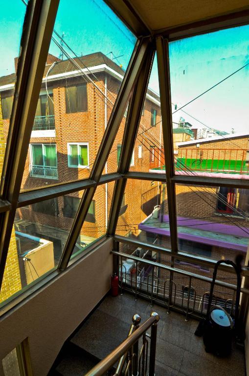 Kimchee Hongdae Guesthouse Сеул Номер фото