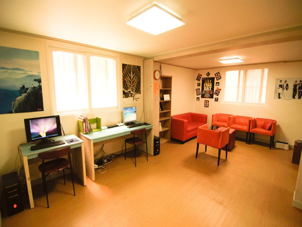 Kimchee Hongdae Guesthouse Сеул Екстер'єр фото