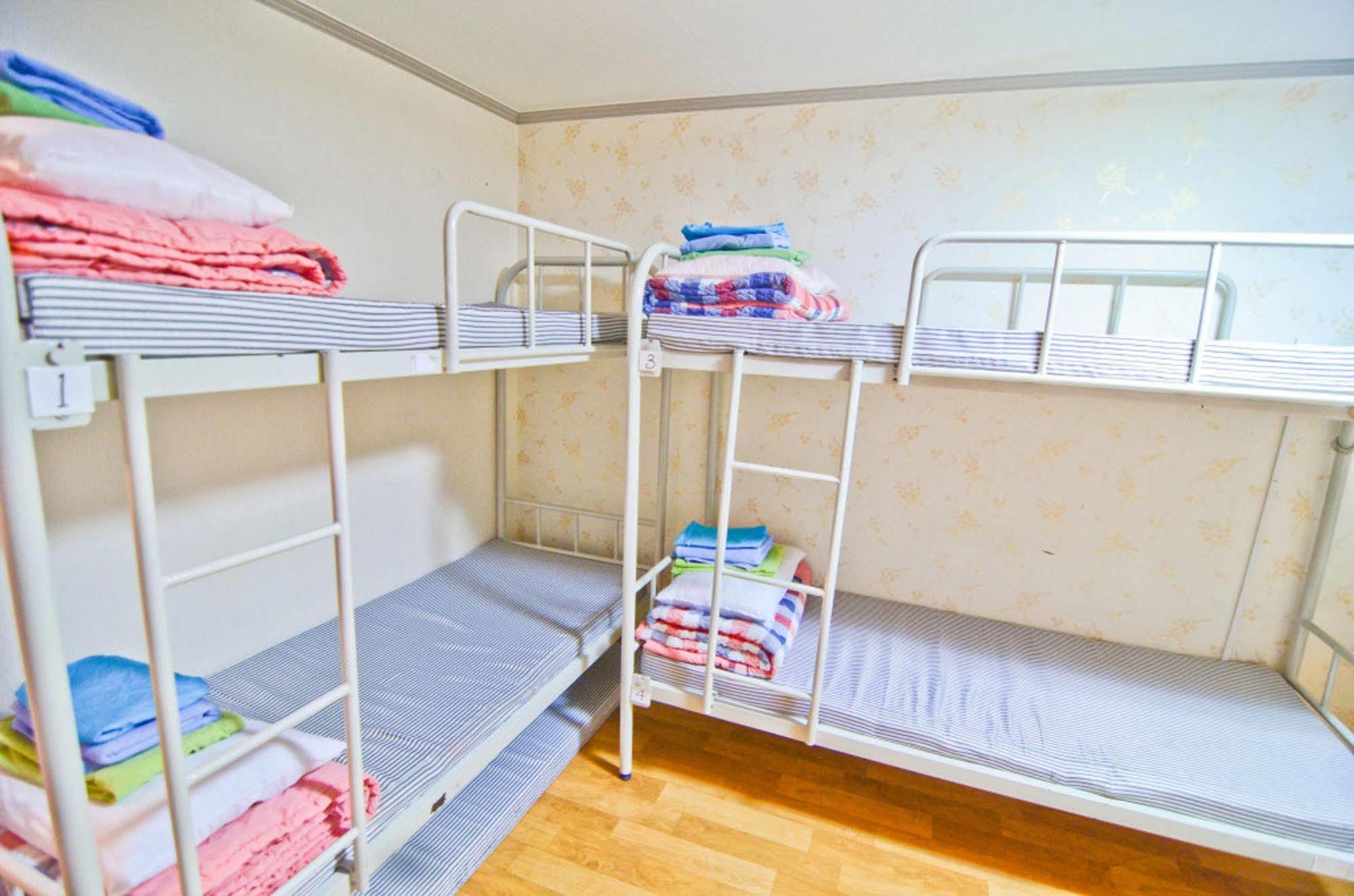 Kimchee Hongdae Guesthouse Сеул Екстер'єр фото